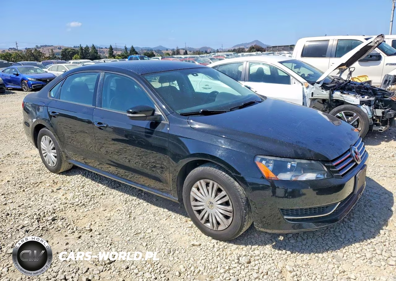 2015 Volkswagen Passat S VIN:1VWAT7A31FC075940 - 4