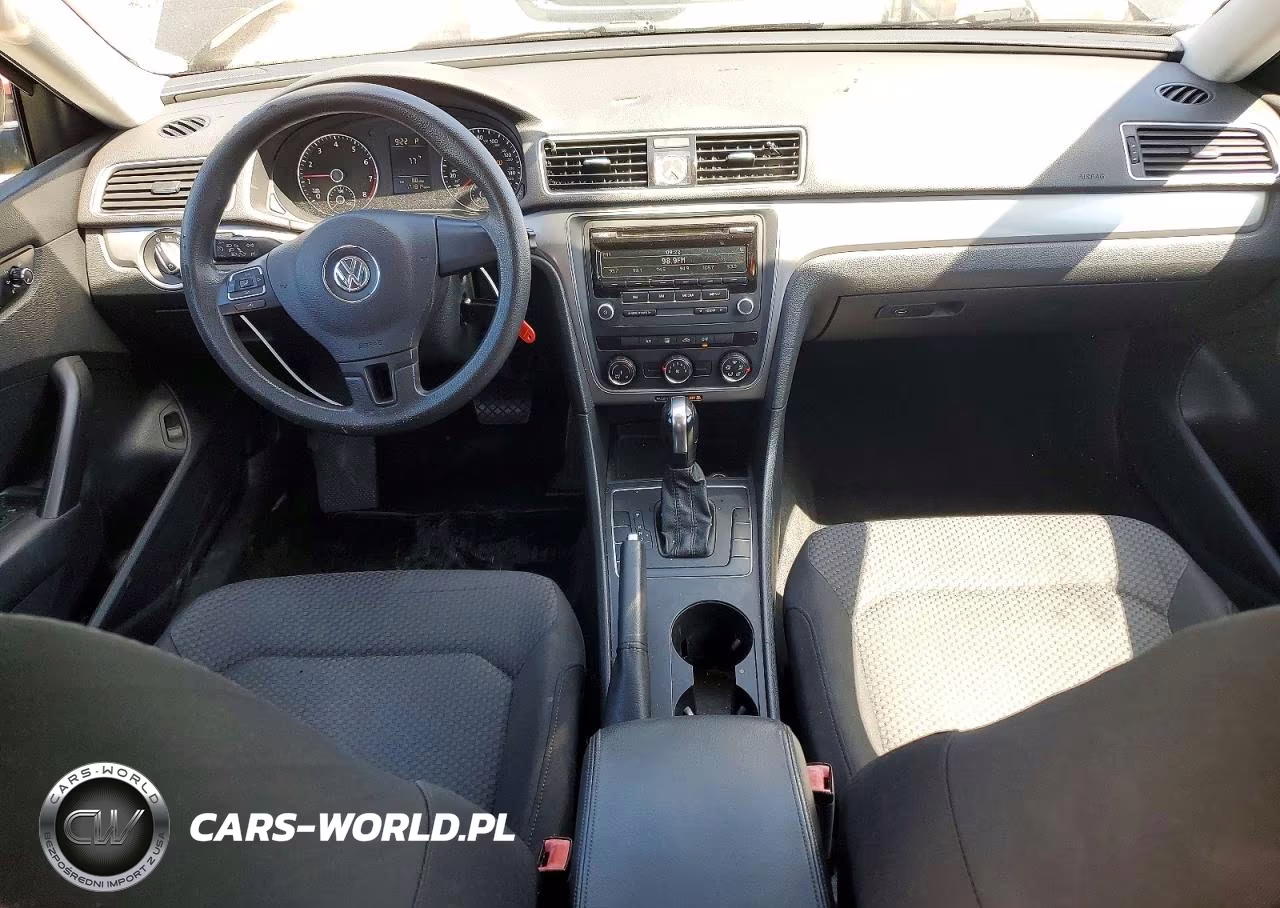 2015 Volkswagen Passat S VIN:1VWAT7A31FC075940 - 8