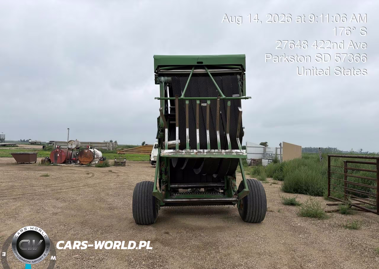2015 John Deere 568 Round Baler VIN:E00568X345244 - 4