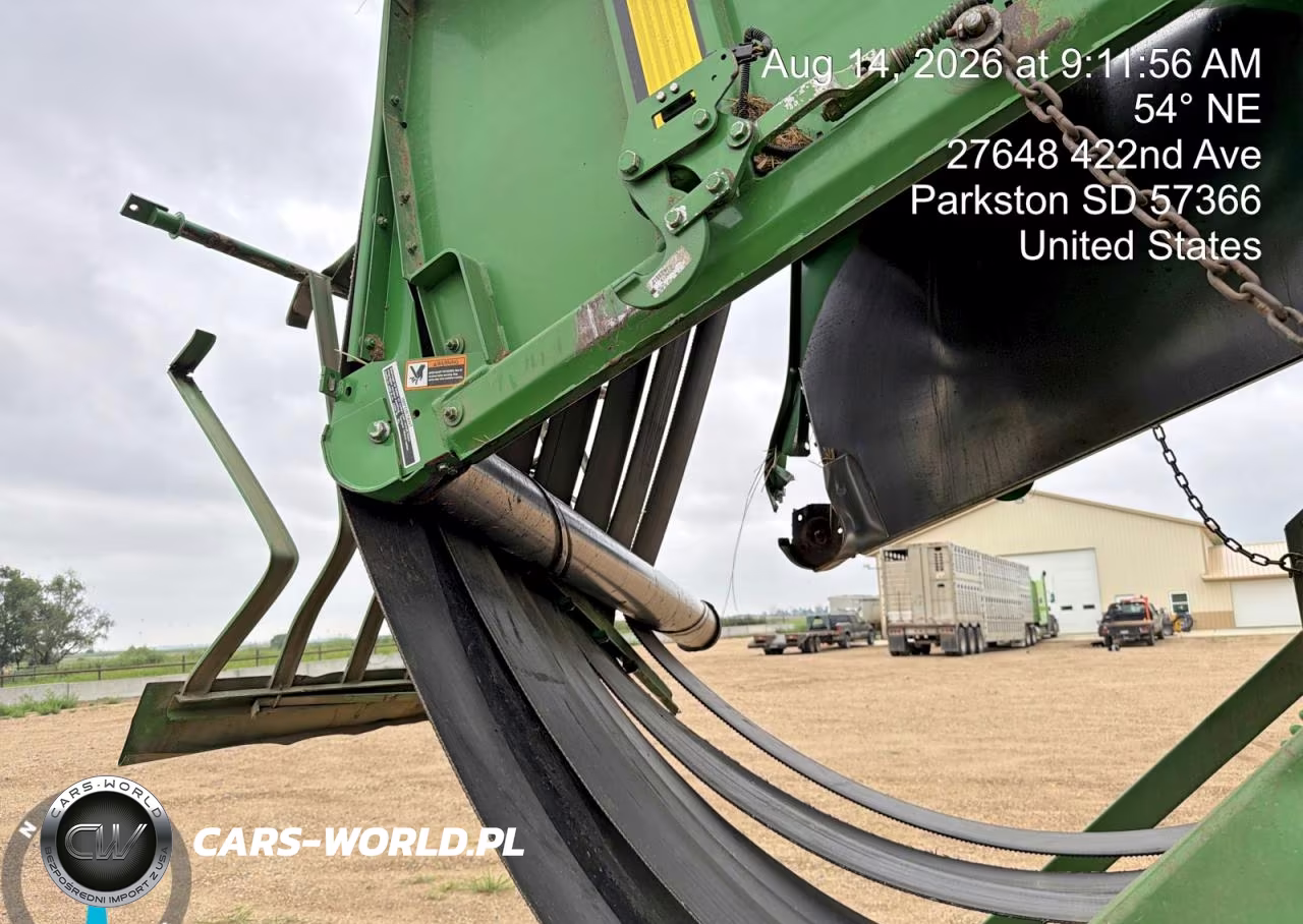 2015 John Deere 568 Round Baler VIN:E00568X345244 - 8