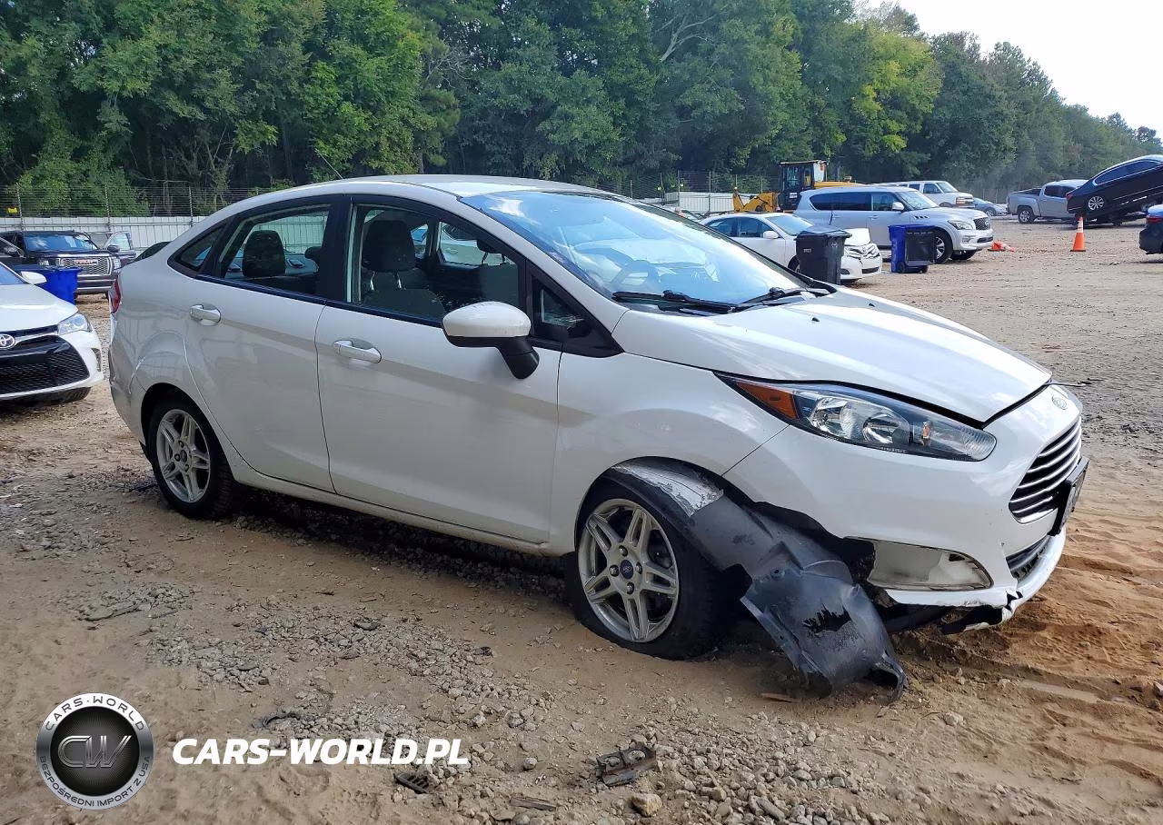 2017 Ford Fiesta Se VIN:3FADP4BJ7HM118619 - 4