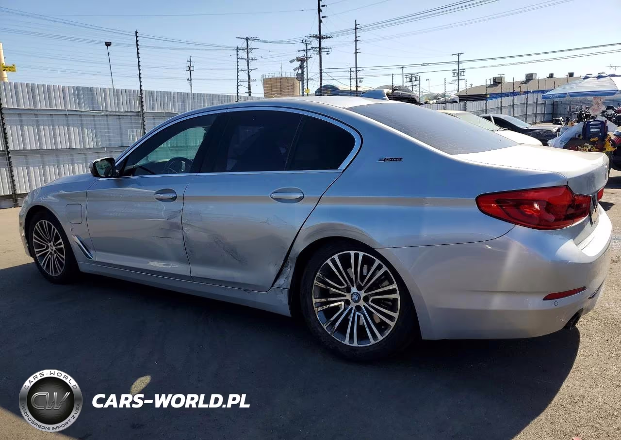 2019 BMW 530E VIN:WBAJA9C58KB399581 - 2