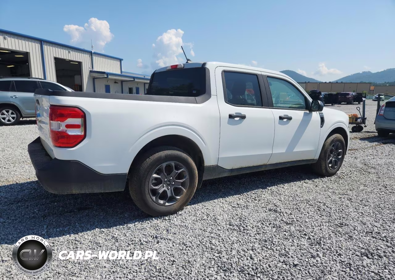2024 Ford Maverick Xlt VIN:3FTTW8J94RRA80021 - 3
