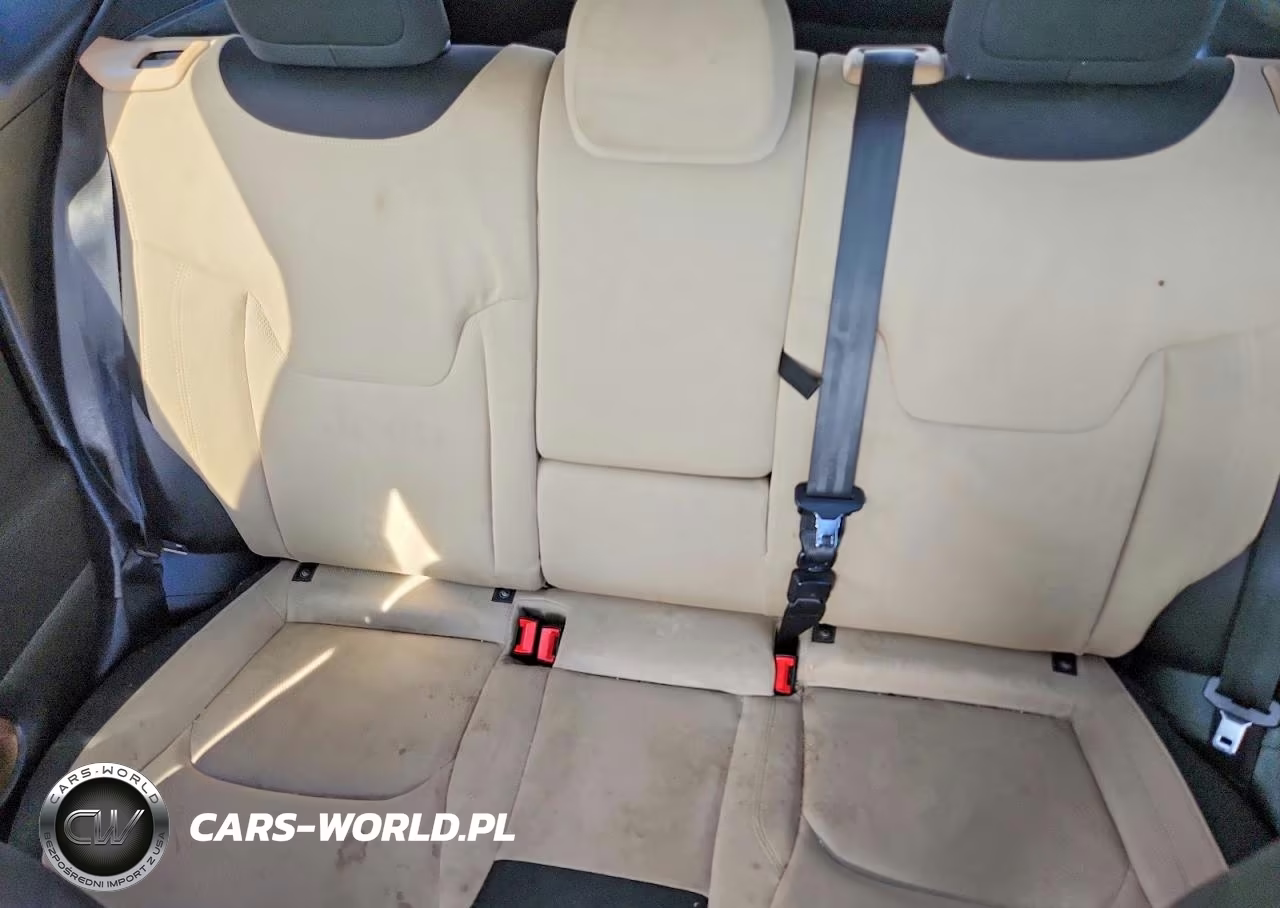 2015 Jeep Renegade Latitude VIN:ZACCJABT3FPC17584 - 10