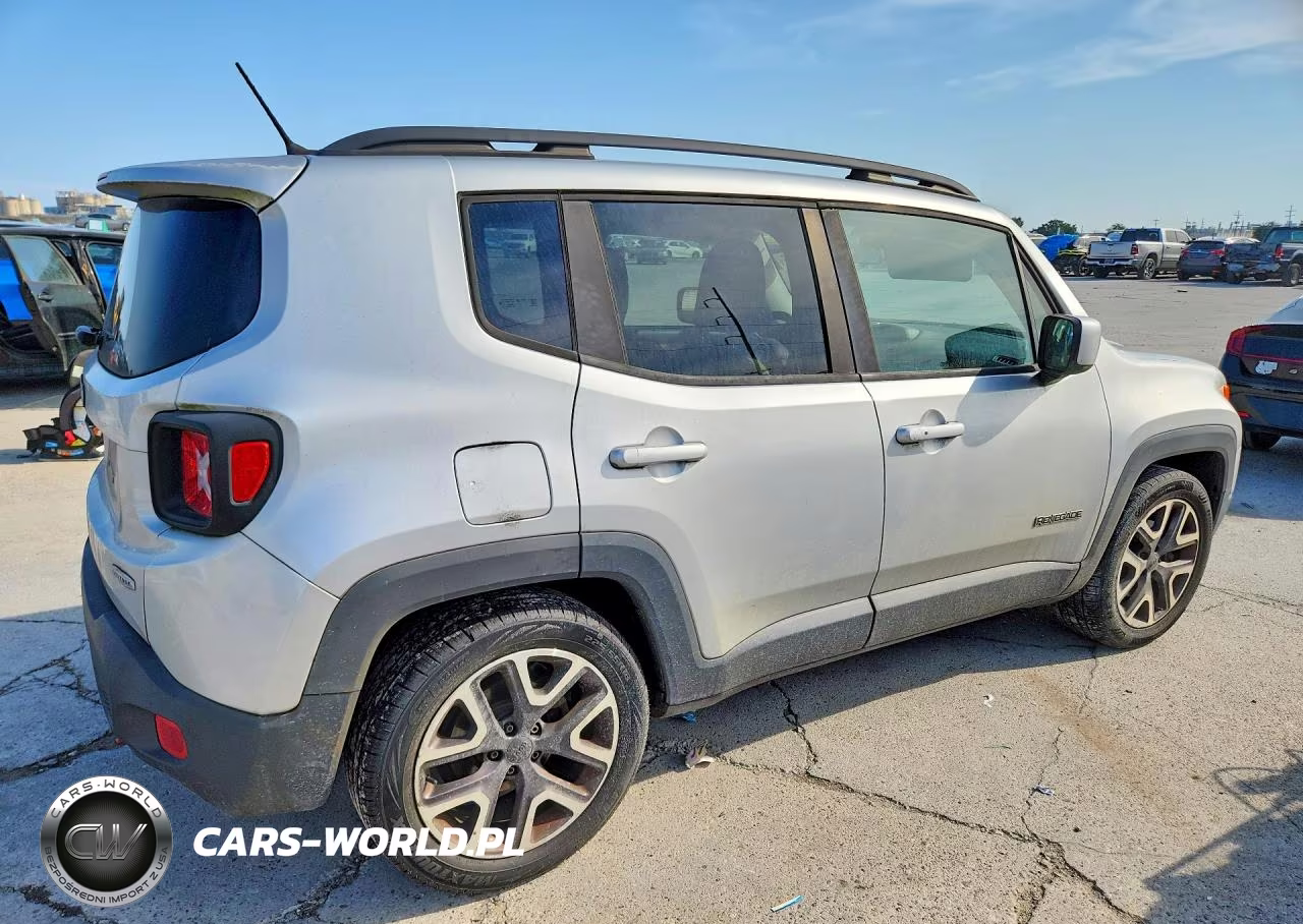 2015 Jeep Renegade Latitude VIN:ZACCJABT3FPC17584 - 3