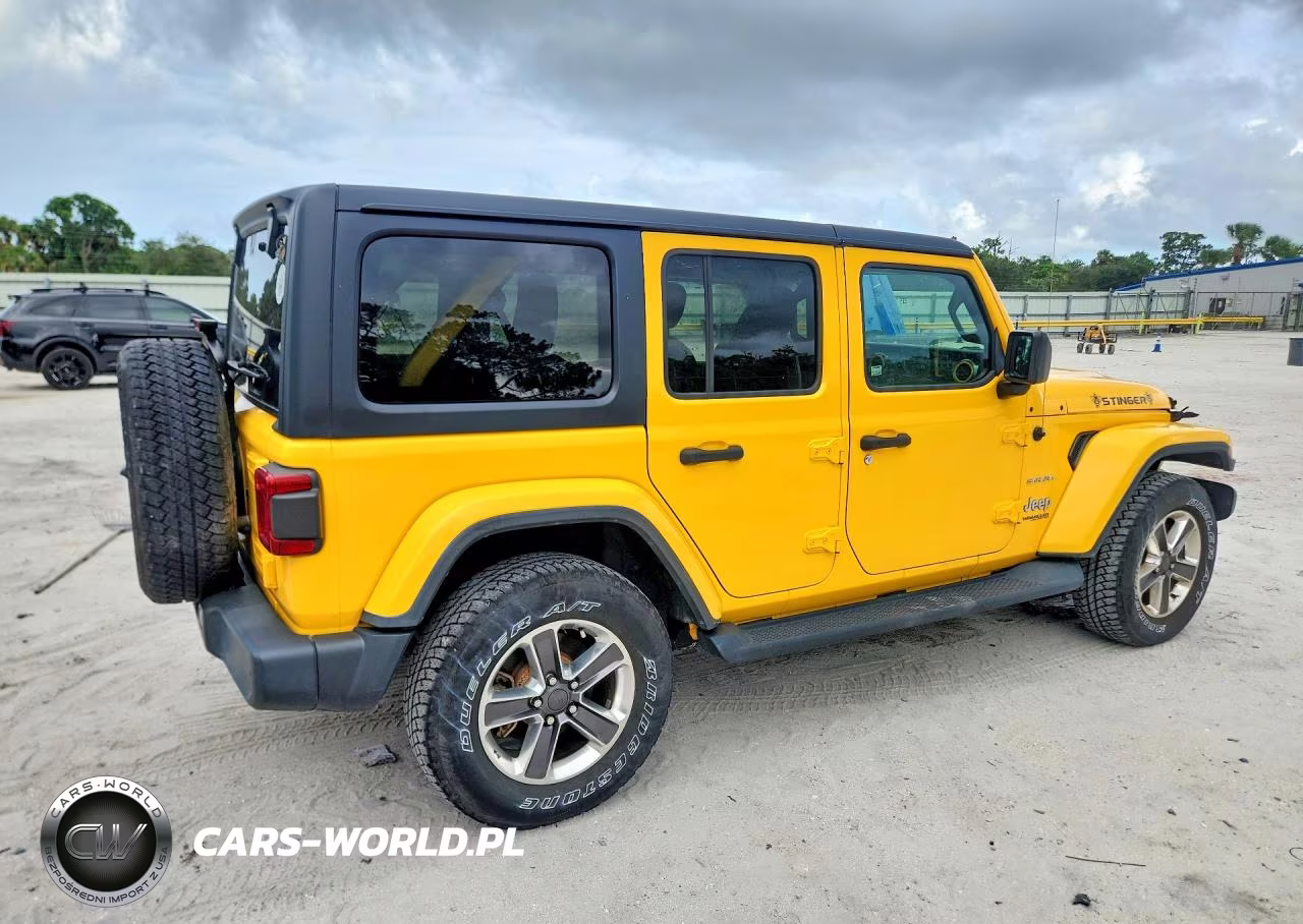 2020 Jeep Wrangler Unlimited Sahara VIN:1C4HJXEN9LW323221 - 3