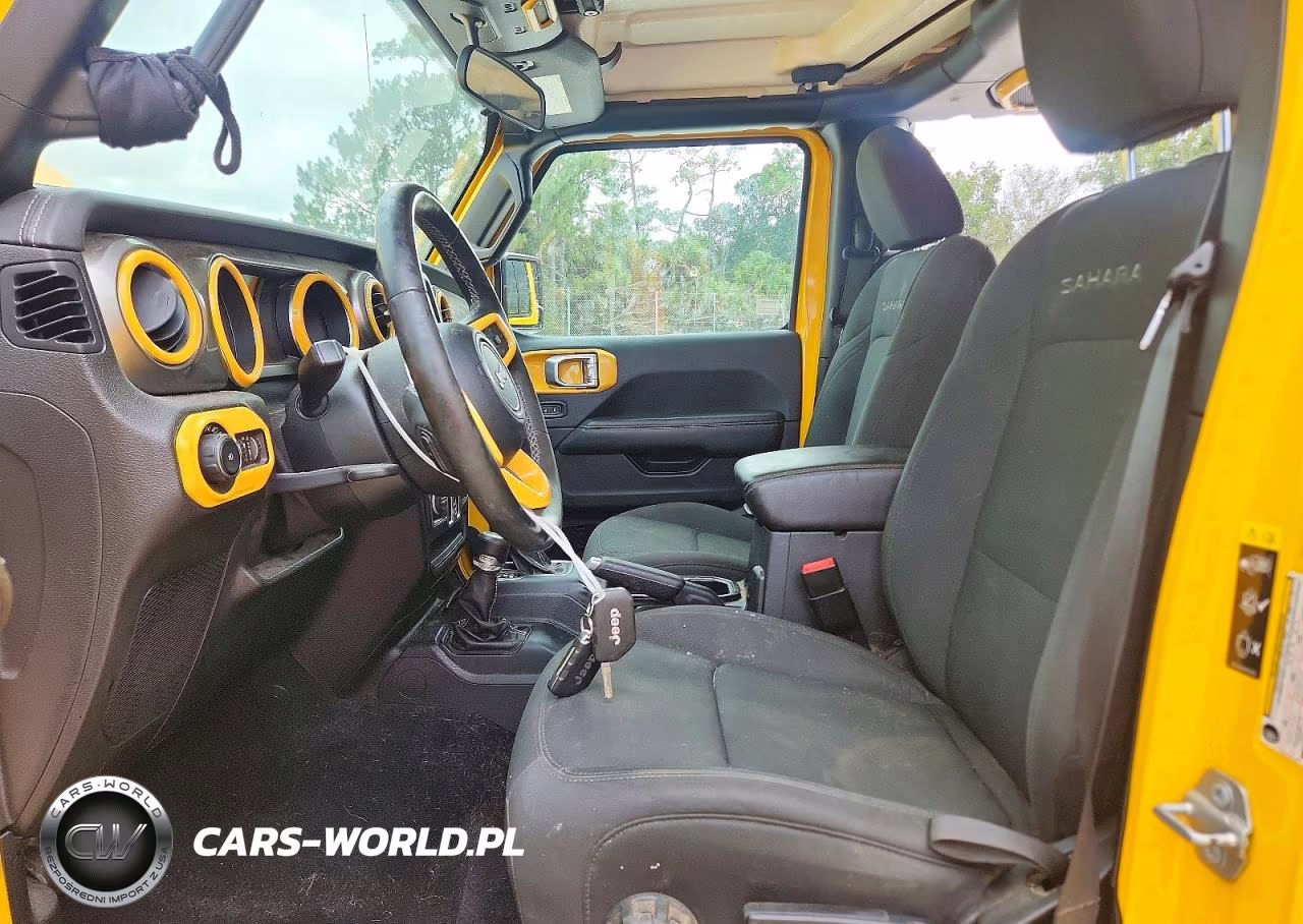 2020 Jeep Wrangler Unlimited Sahara VIN:1C4HJXEN9LW323221 - 7