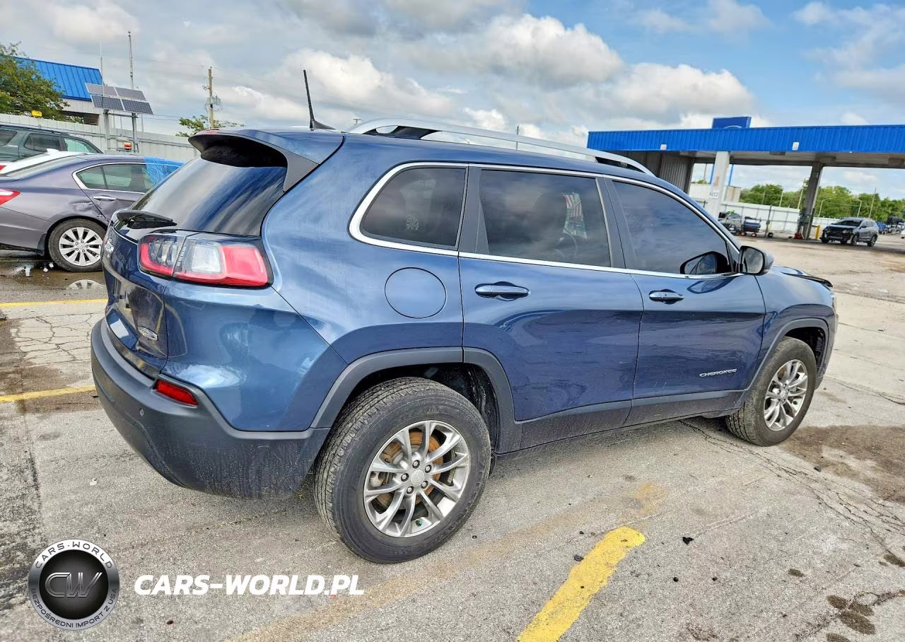 2020 Jeep Cherokee Latitude Plus VIN:1C4PJMLB1LD534024 - 3