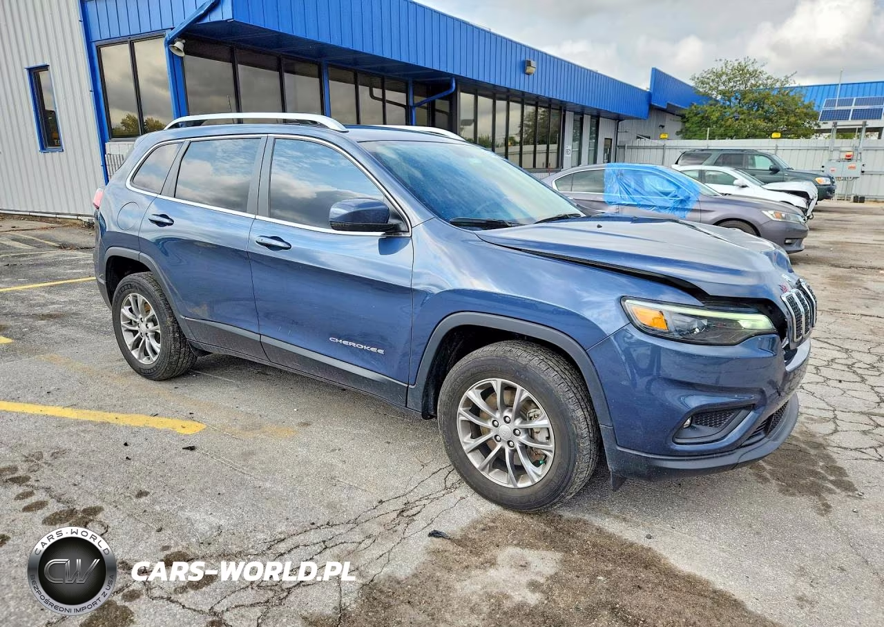 2020 Jeep Cherokee Latitude Plus VIN:1C4PJMLB1LD534024 - 4