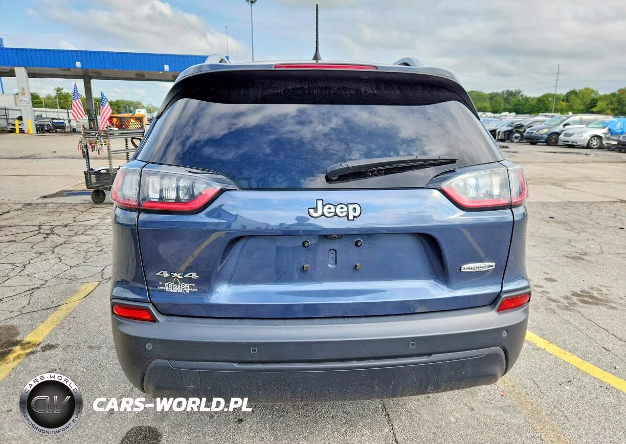 2020 Jeep Cherokee Latitude Plus VIN:1C4PJMLB1LD534024 - 6