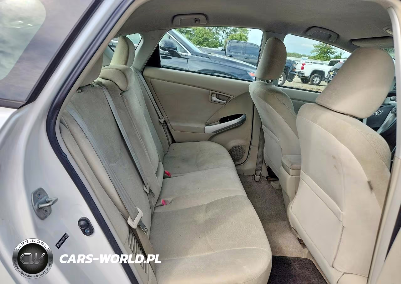 2011 Toyota Prius Two VIN:JTDKN3DU7B5343015 - 10