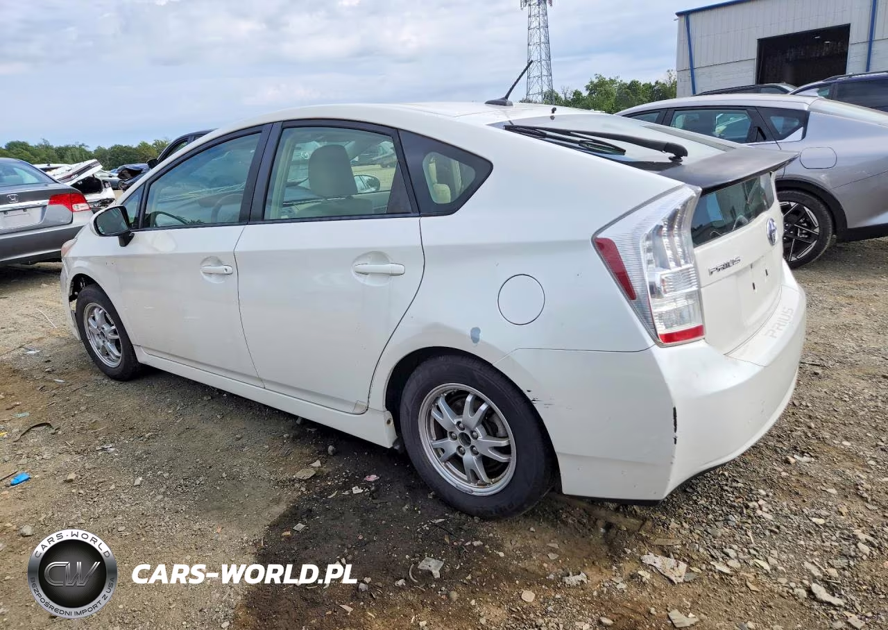 2011 Toyota Prius Two VIN:JTDKN3DU7B5343015 - 2