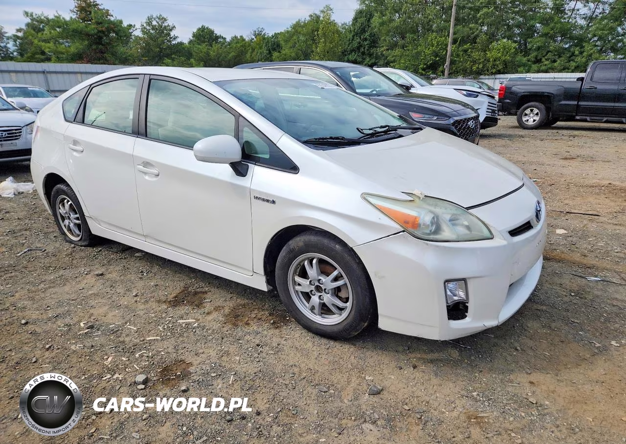2011 Toyota Prius Two VIN:JTDKN3DU7B5343015 - 4