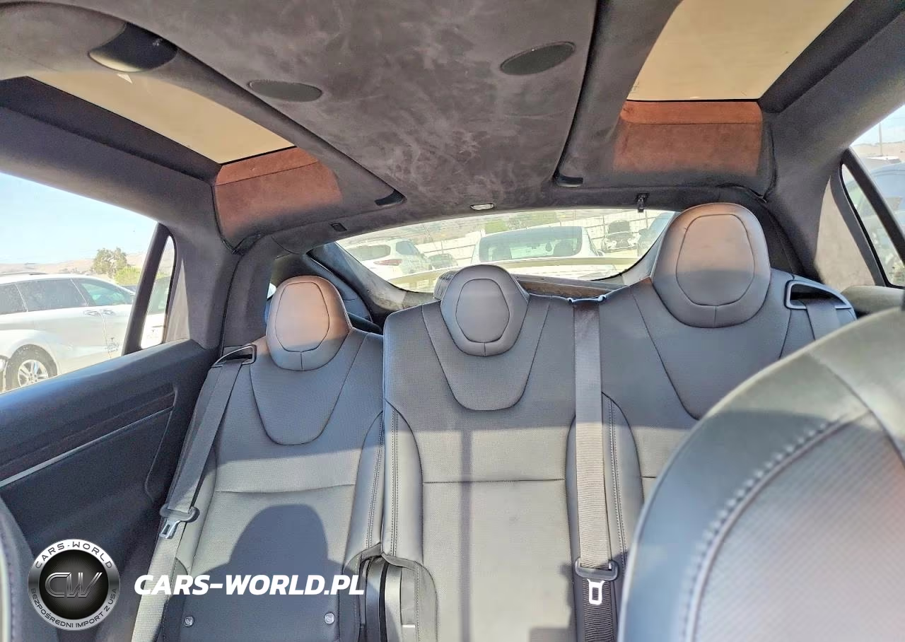 2022 Tesla Model X VIN:7SAXCDE52NF351358 - 10