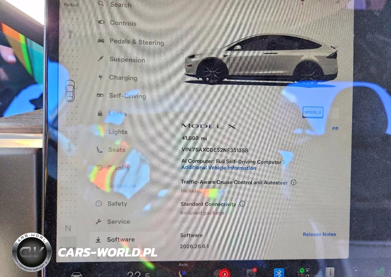 2022 Tesla Model X VIN:7SAXCDE52NF351358 - 9