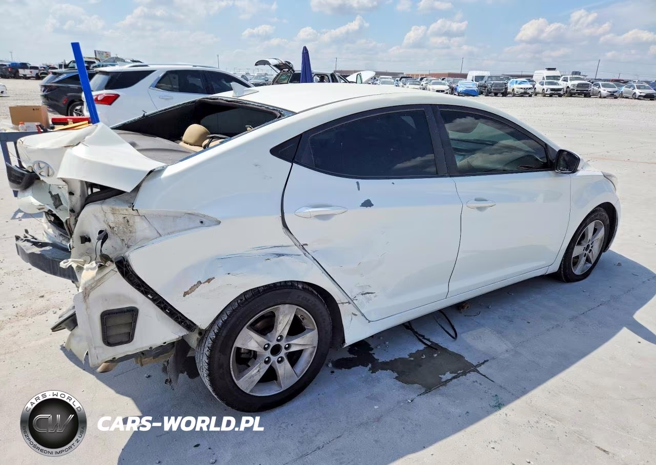 2011 Hyundai Elantra Gls VIN:5NPDH4AE7BH045163 - 3