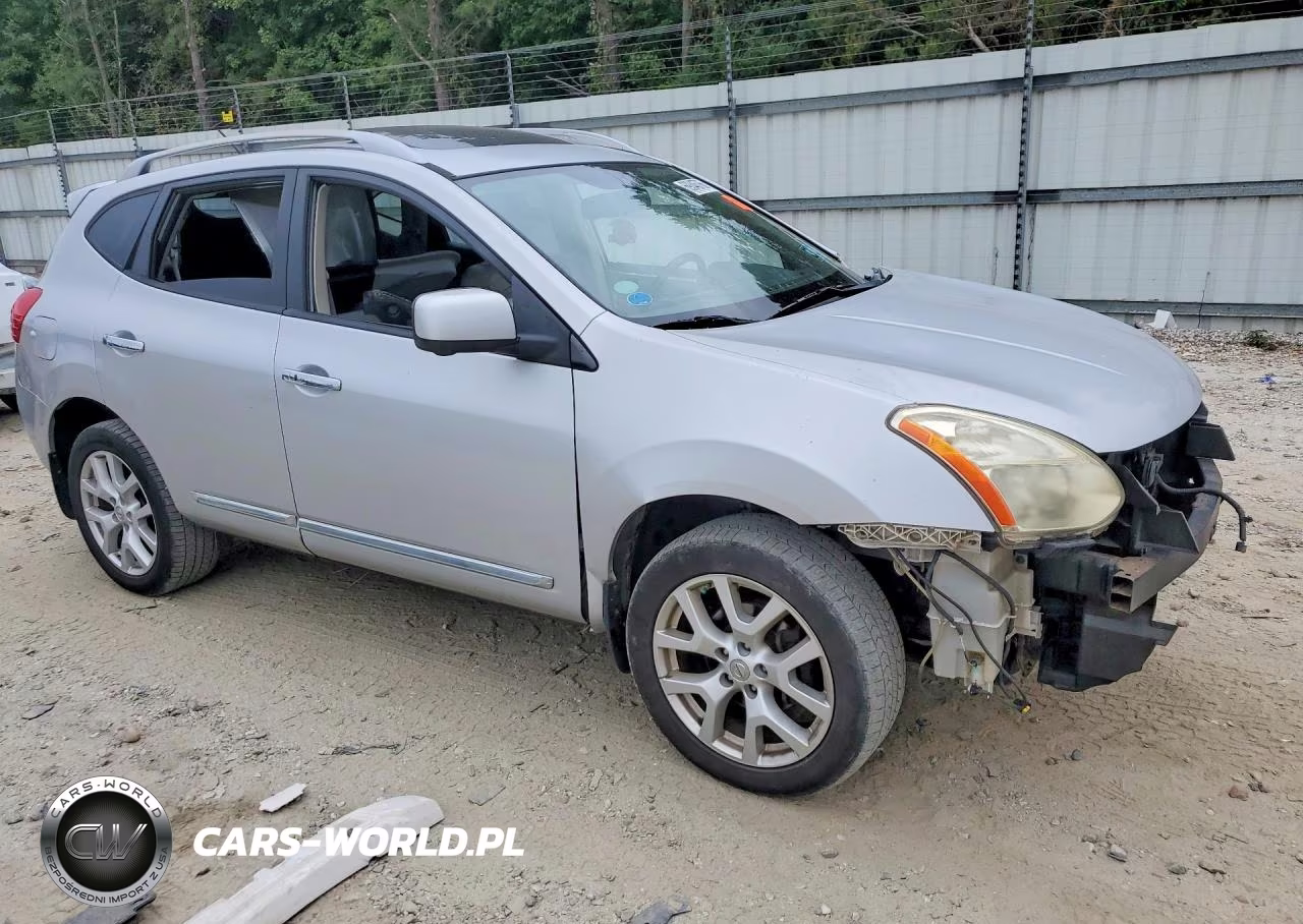 2013 Nissan Rogue S VIN:JN8AS5MV0DW641397 - 4