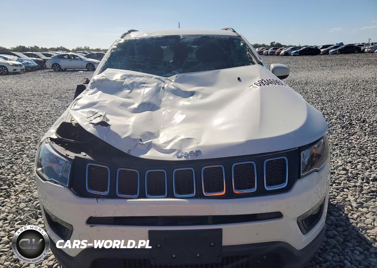 2017 Jeep Compass Latitude VIN:3C4NJDBB1HT628012 - 5