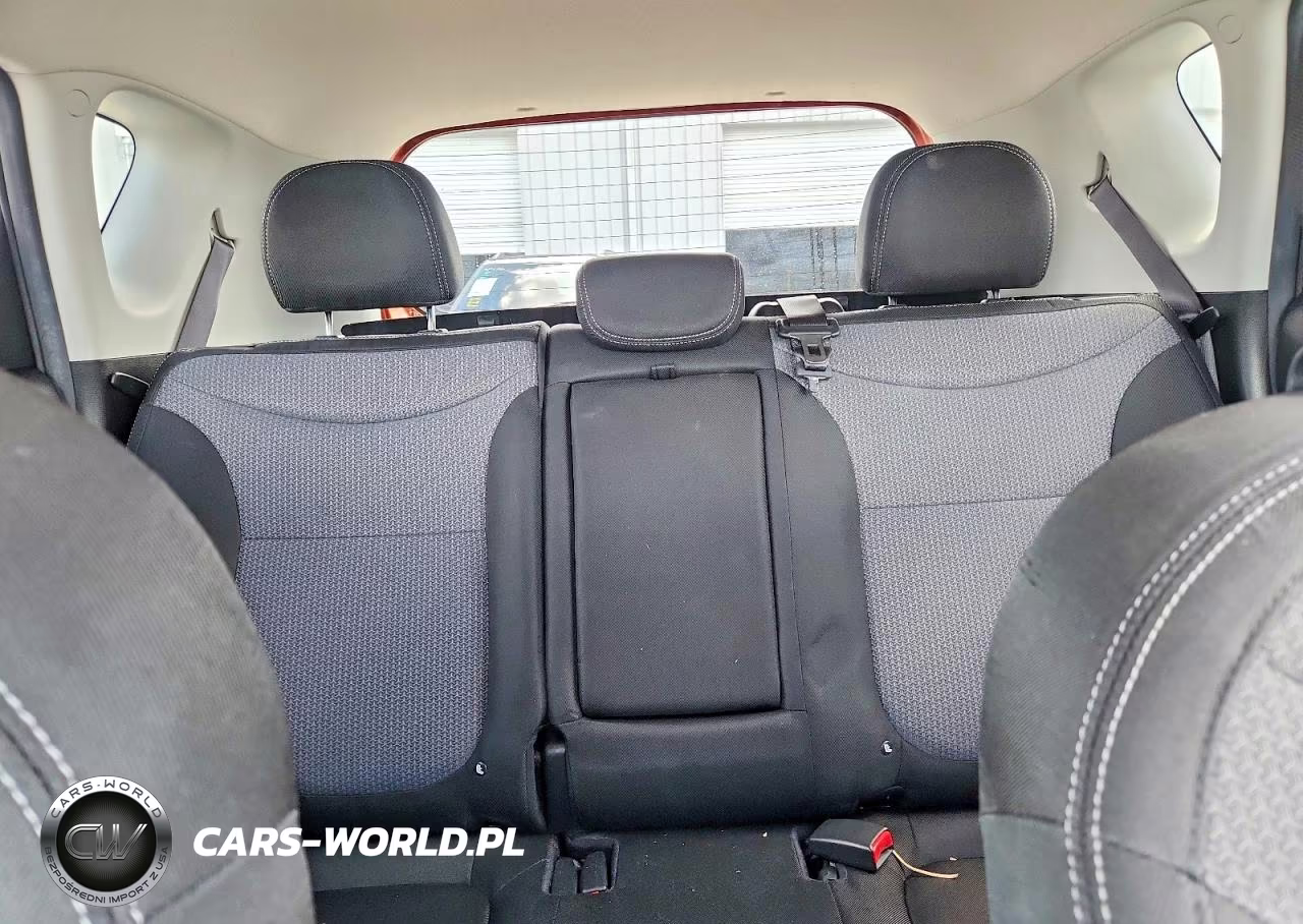 2019 Kia Soul + VIN:KNDJP3A50K7661209 - 10