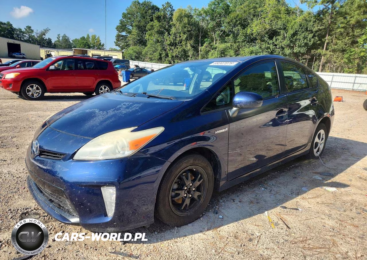 2013 Toyota Prius Two VIN:JTDKN3DU4D1731457 - 1