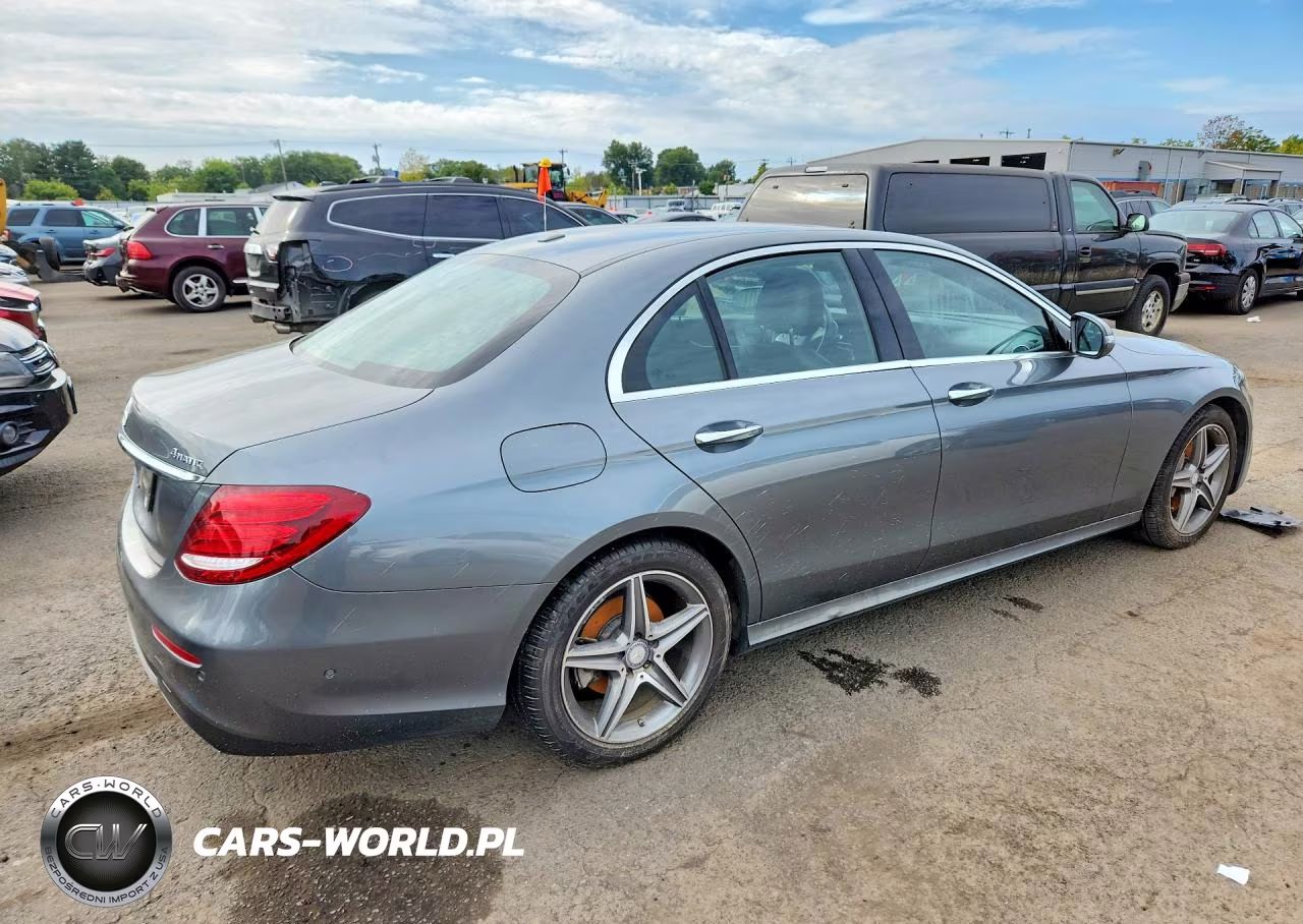 2017 Mercedes-Benz E 300 4Matic VIN:WDDZF4KB9HA023686 - 3