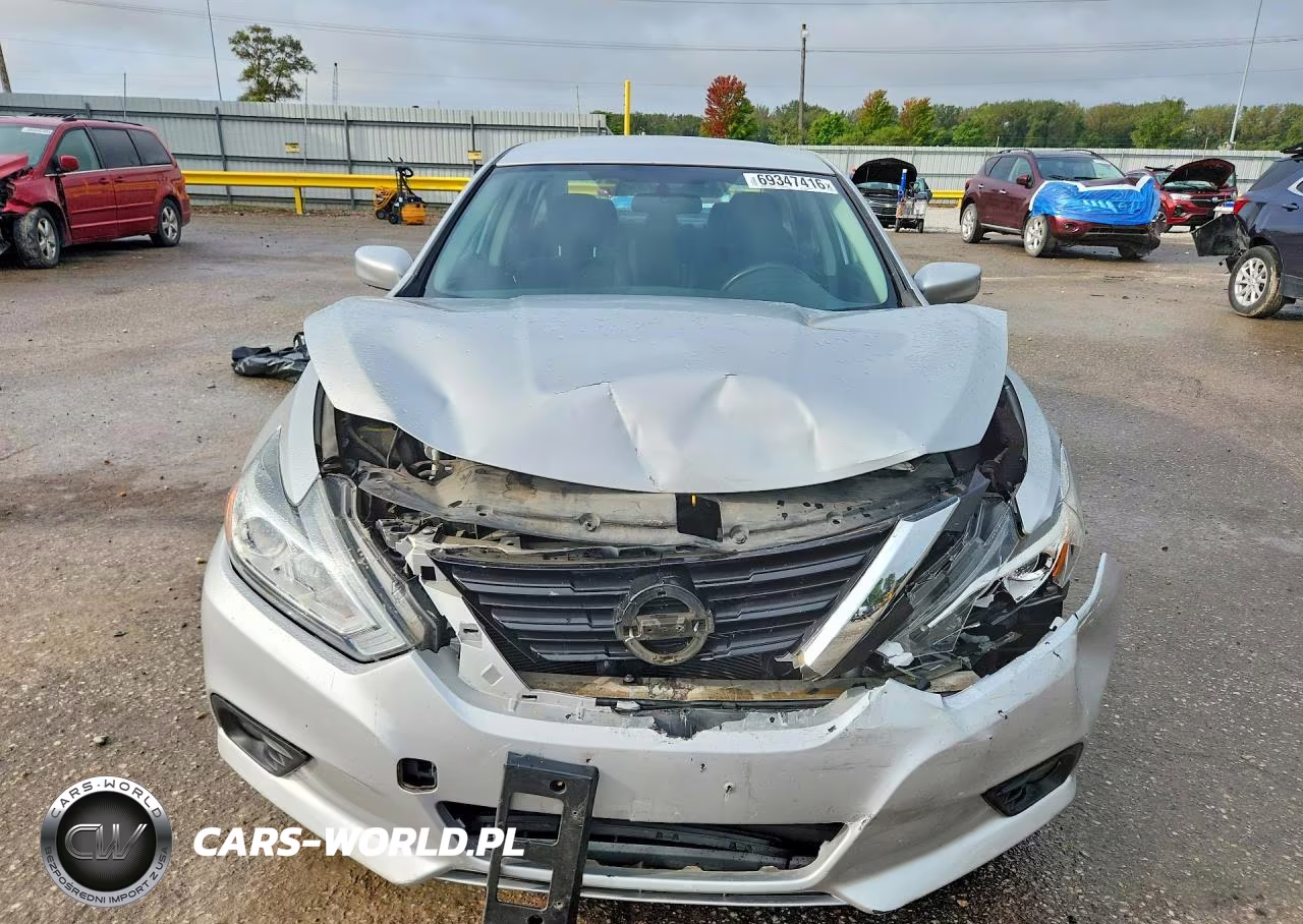 2017 Nissan Altima 2.5 VIN:1N4AL3AP8HC250160 - 5
