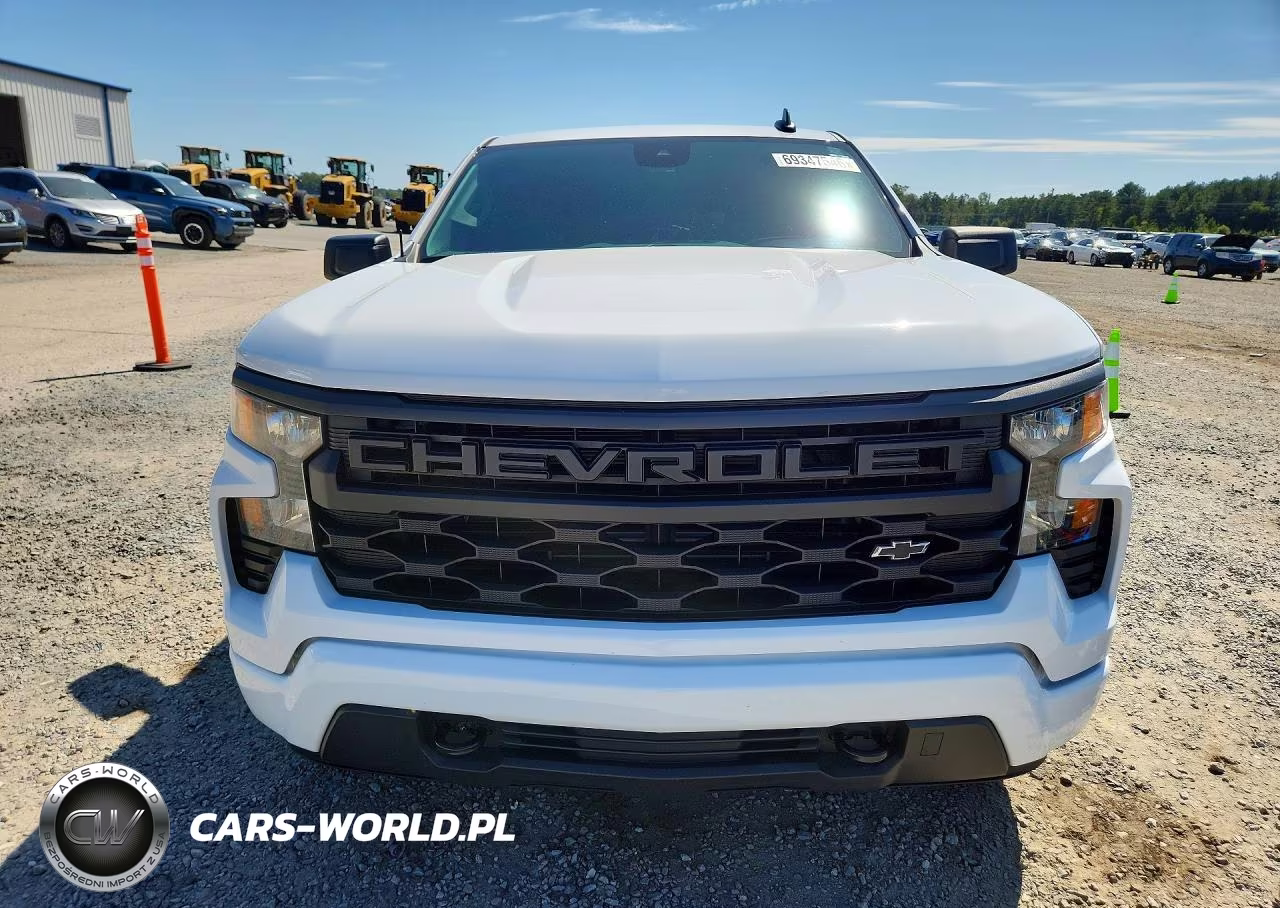 2024 Chevrolet Silverado K1500 Custom VIN:1GCPDBEK9RZ246921 - 5