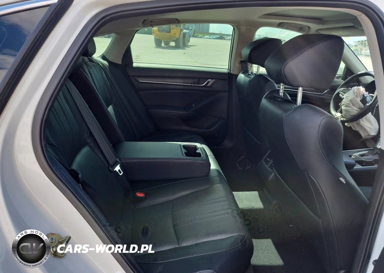 2018 Honda Accord Touring VIN:1HGCV1F93JA189413 - 10