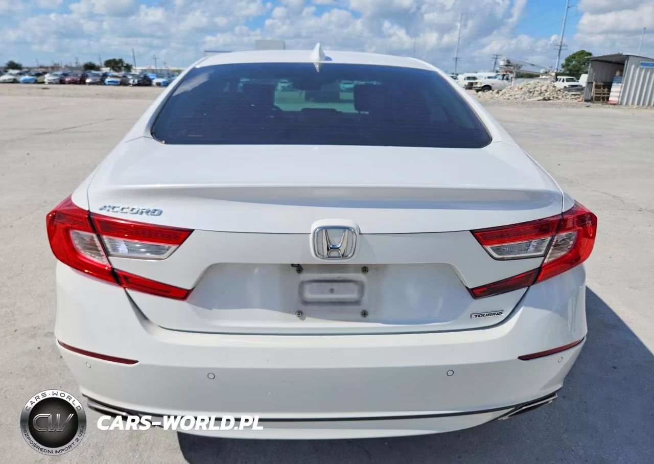 2018 Honda Accord Touring VIN:1HGCV1F93JA189413 - 6