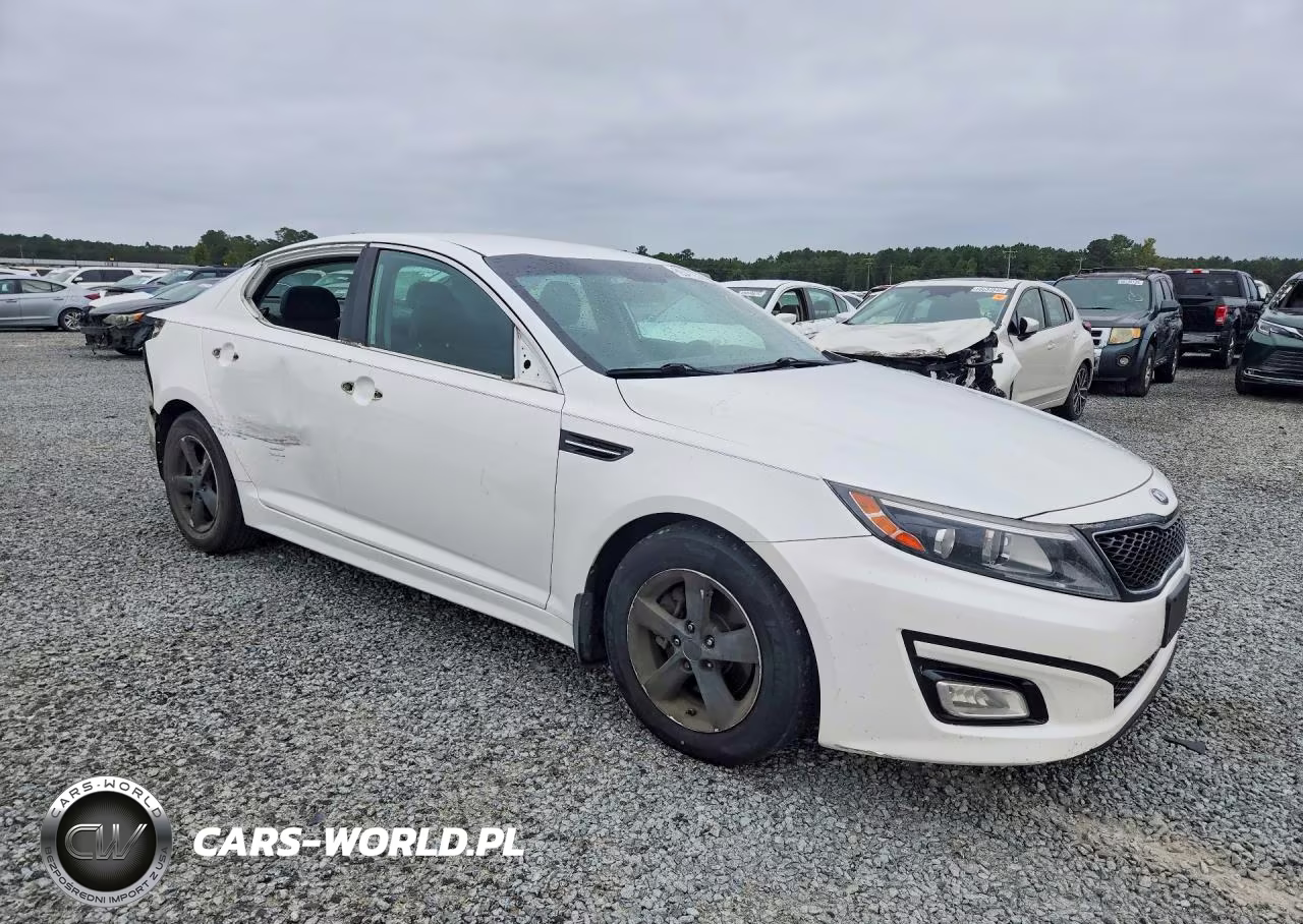 2015 Kia Optima Lx VIN:KNAGM4A72F5611792 - 4