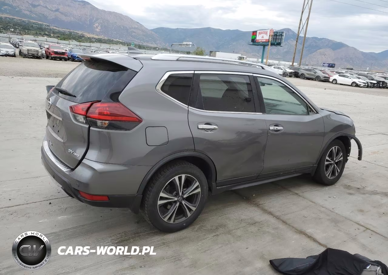2019 Nissan Rogue S VIN:JN8AT2MV7KW402423 - 3