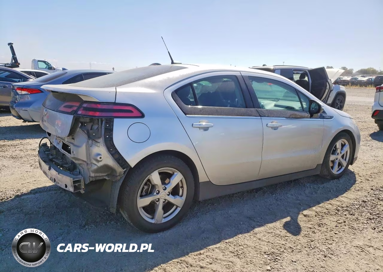 2013 Chevrolet Volt VIN:1G1RE6E42DU102818 - 3