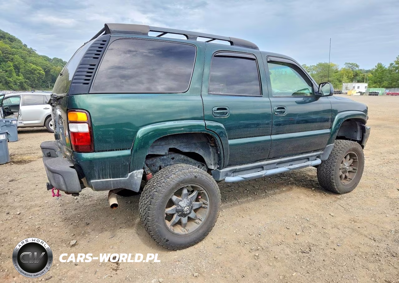 2002 Chevrolet Tahoe VIN:1GNEK13Z52R281489 - 3