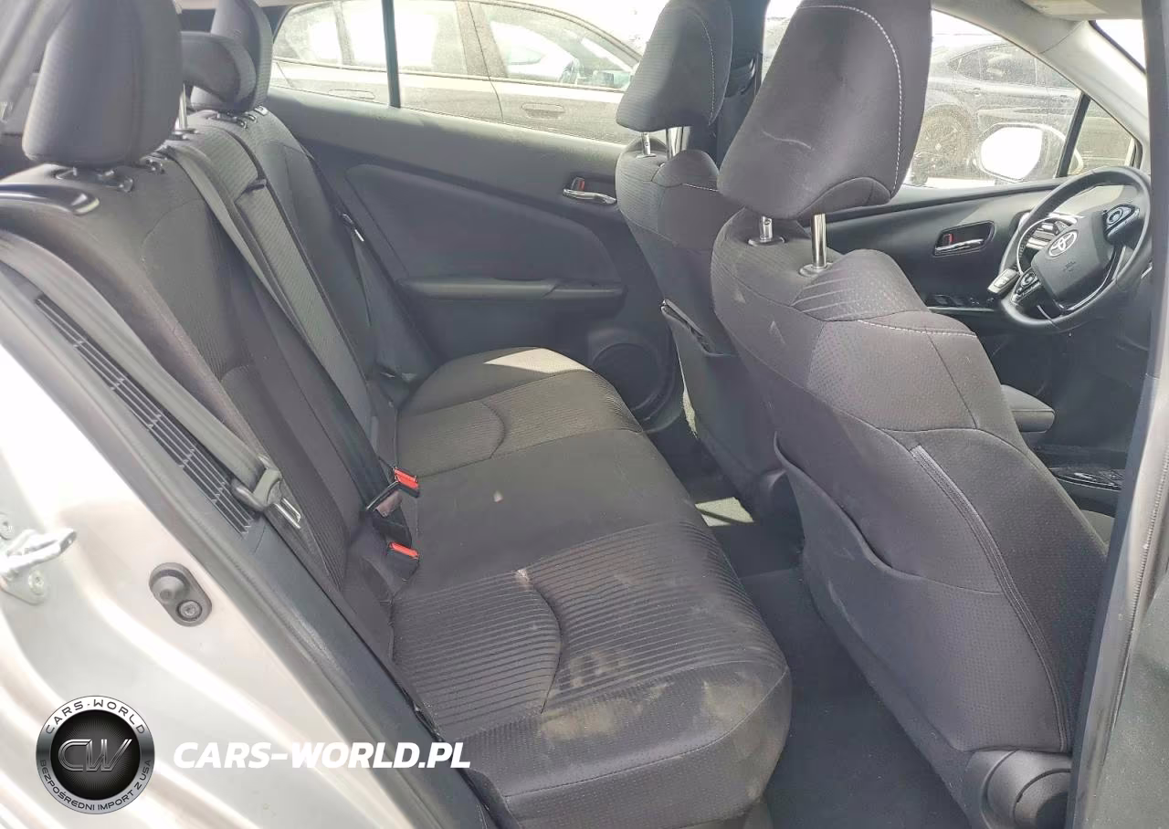 2021 Toyota Prius Prime Le VIN:JTDKAMFP5M3188634 - 10