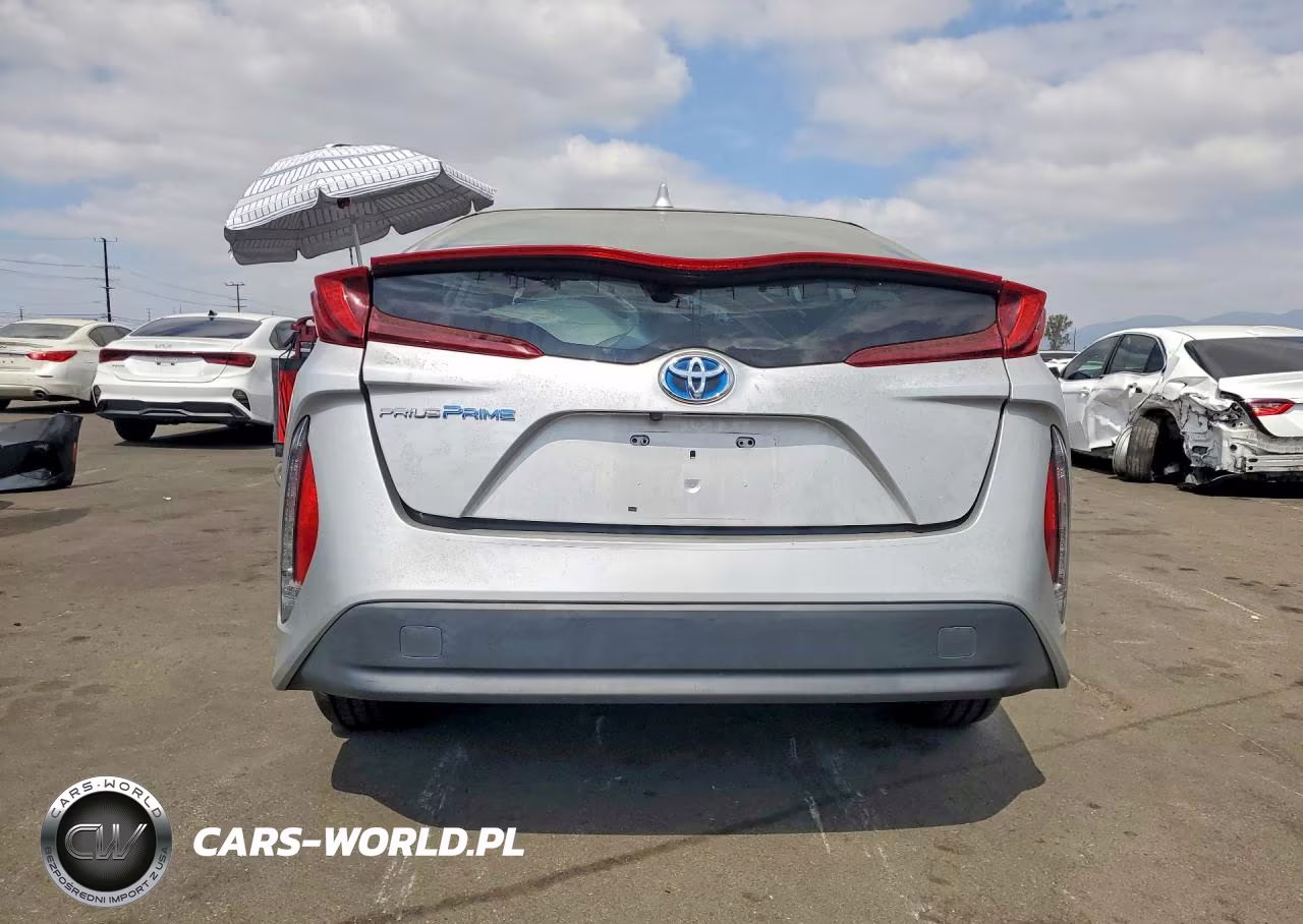2021 Toyota Prius Prime Le VIN:JTDKAMFP5M3188634 - 6