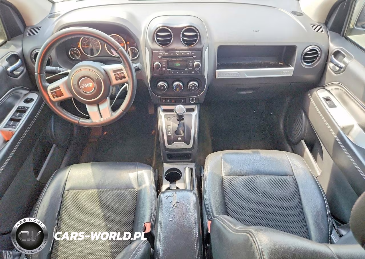 2017 Jeep Compass Latitude VIN:1C4NJCEA1HD151620 - 8