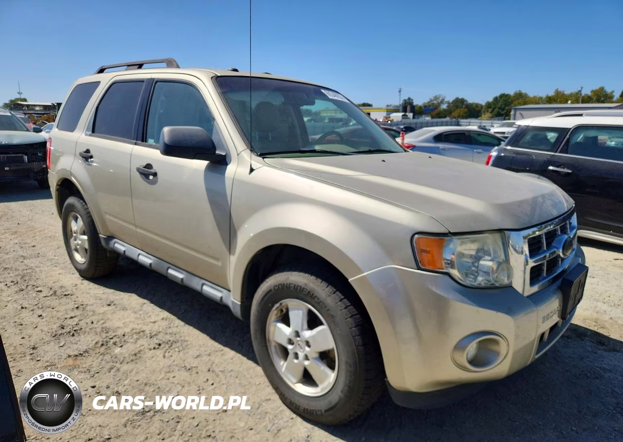 2010 Ford Escape Xlt VIN:1FMCU0D79AKD27524 - 4