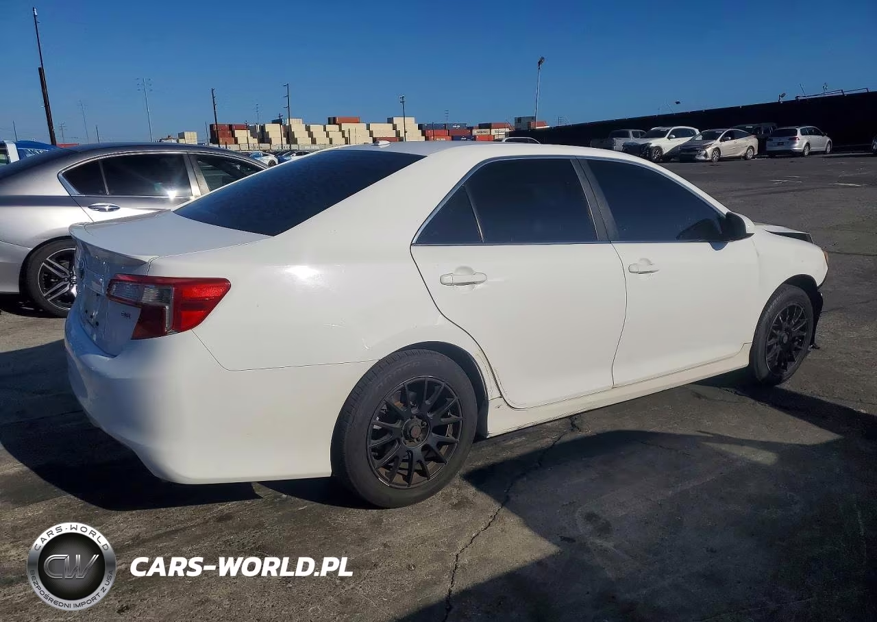 2013 Toyota Camry Se VIN:4T1BF1FK2DU238867 - 3