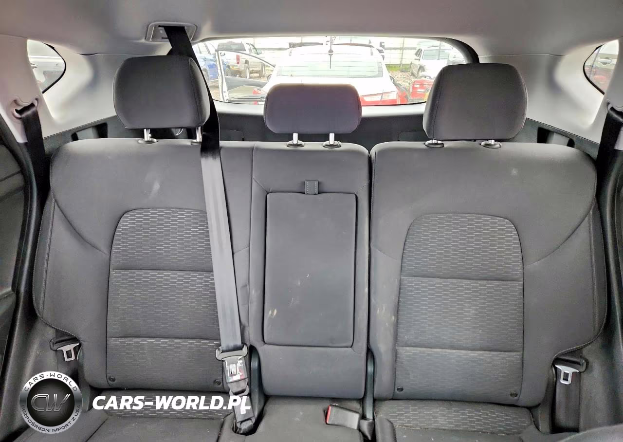 2019 Hyundai Tucson Value VIN:KM8J3CA48KU074692 - 10