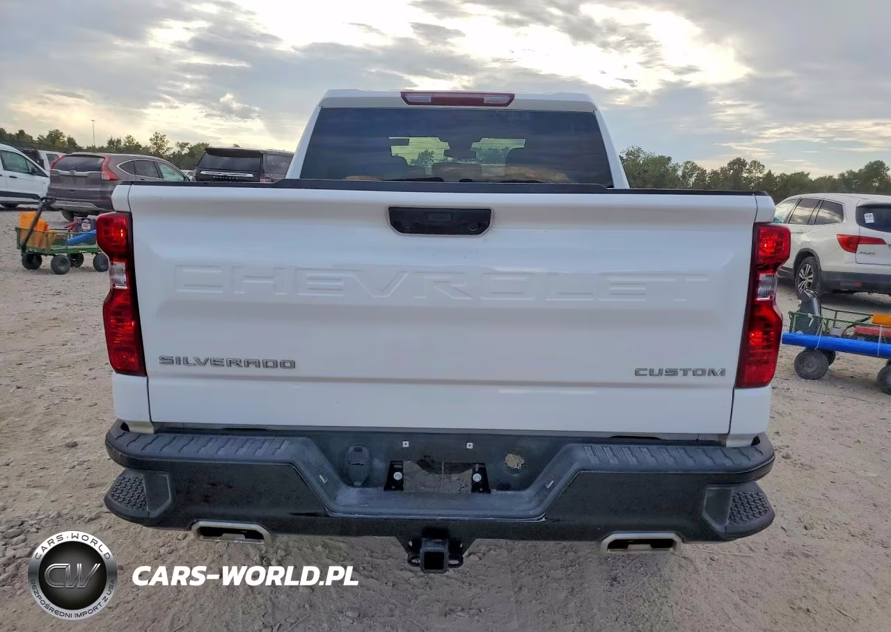 2026 Chevrolet Silverado K1500 Trail Boss Custom VIN:3GCUKCED1TG269472 - 6
