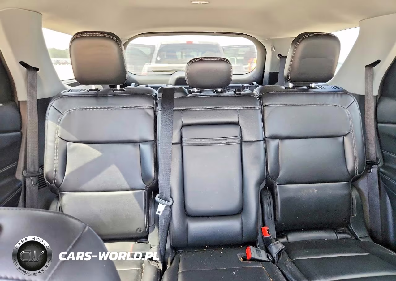 2023 Ford Explorer Xlt VIN:1FMSK7DH6PGB20264 - 10