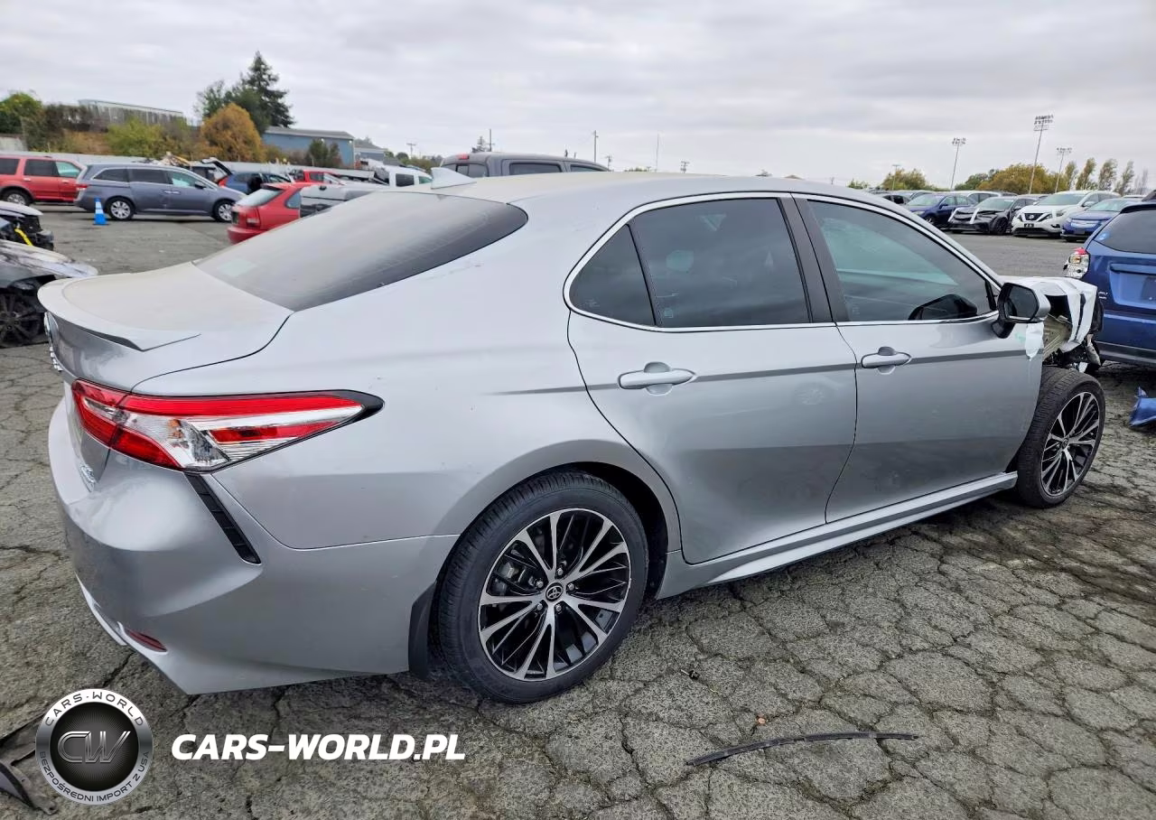2020 Toyota Camry VIN:4T1J31AK9LU538383 - 3
