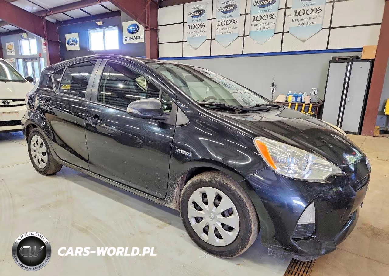 2012 Toyota Prius C Two VIN:JTDKDTB39C1521013 - 4