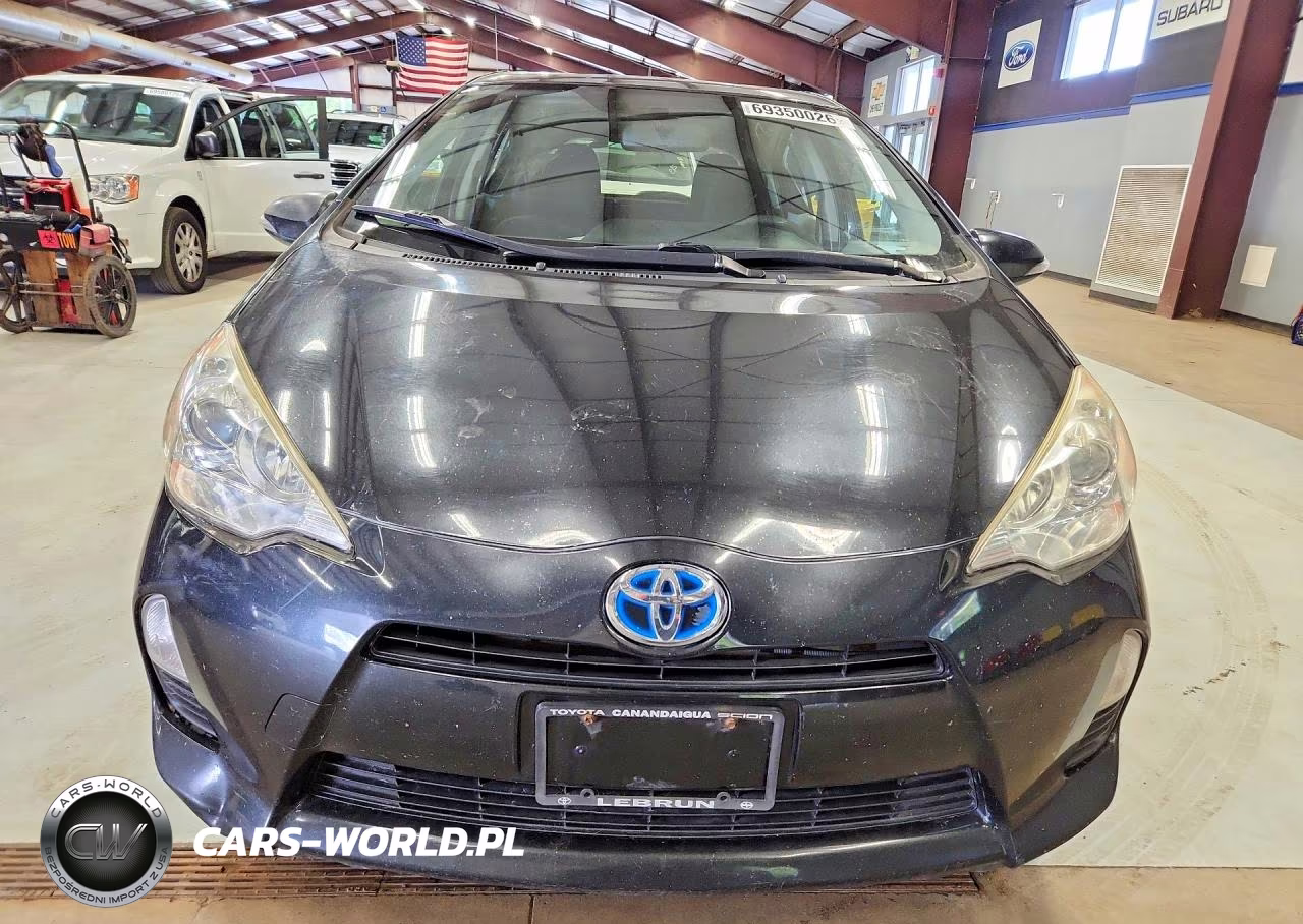2012 Toyota Prius C Two VIN:JTDKDTB39C1521013 - 5