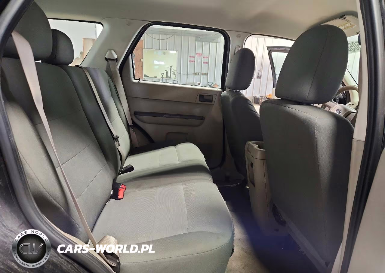 2010 Ford Escape Xls VIN:1FMCU9C70AKB50657 - 10
