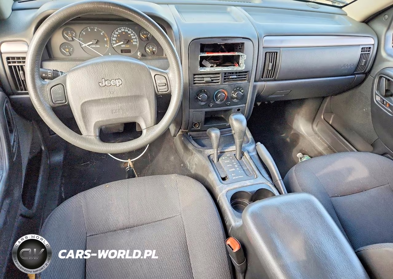 2004 Jeep Grand Cherokee Laredo VIN:1J4GW48S94C261782 - 8