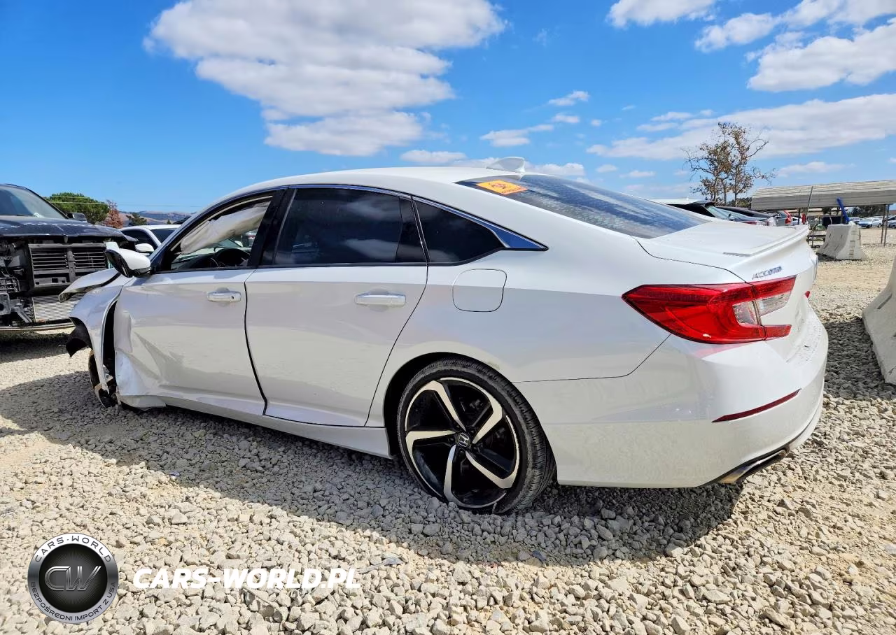 2018 Honda Accord Sport VIN:1HGCV1F32JA266025 - 2