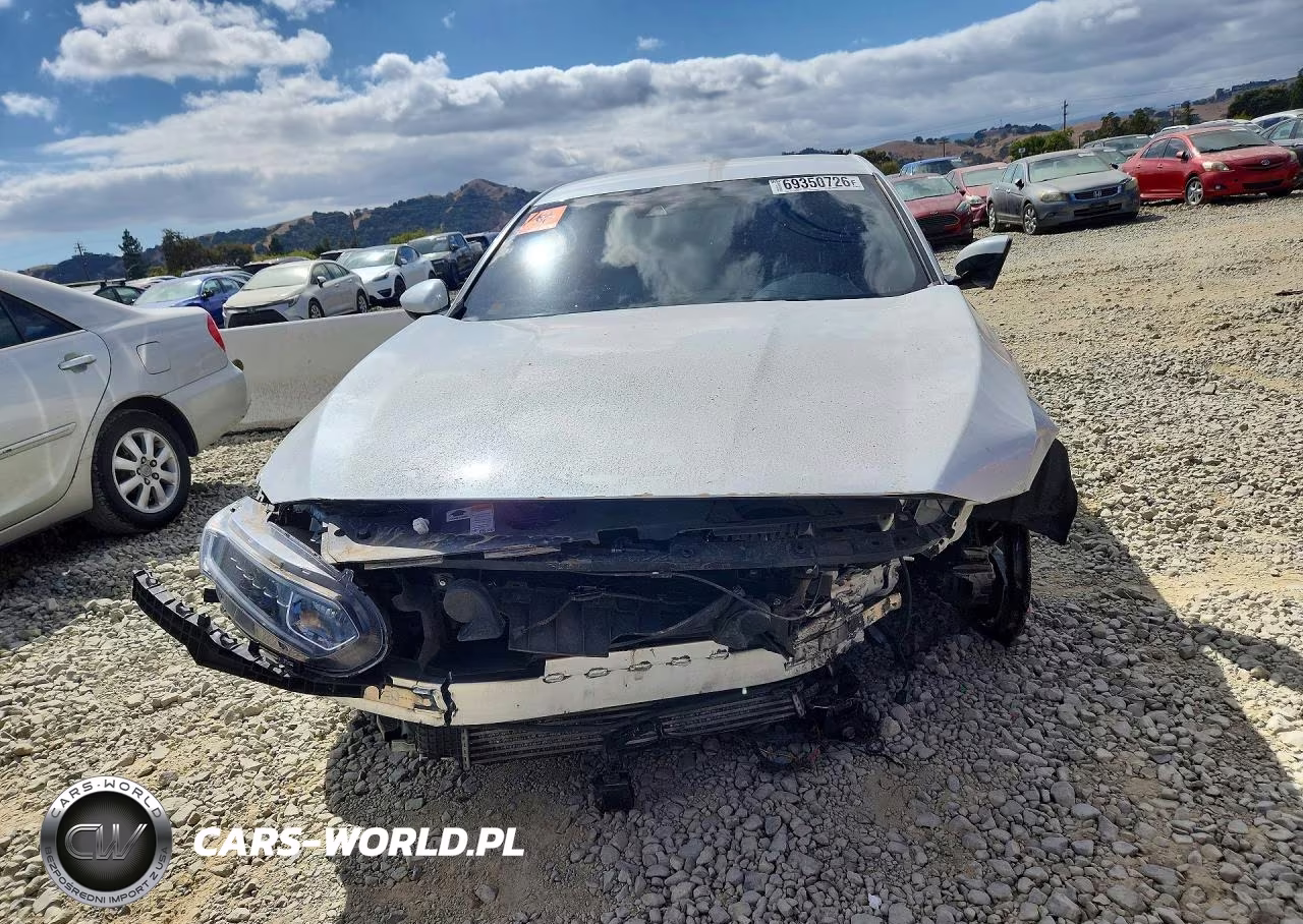 2018 Honda Accord Sport VIN:1HGCV1F32JA266025 - 5