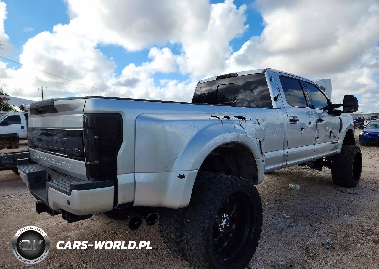 2019 Ford F350 Super Duty VIN:1FT8W3DTXKEF12359 - 3