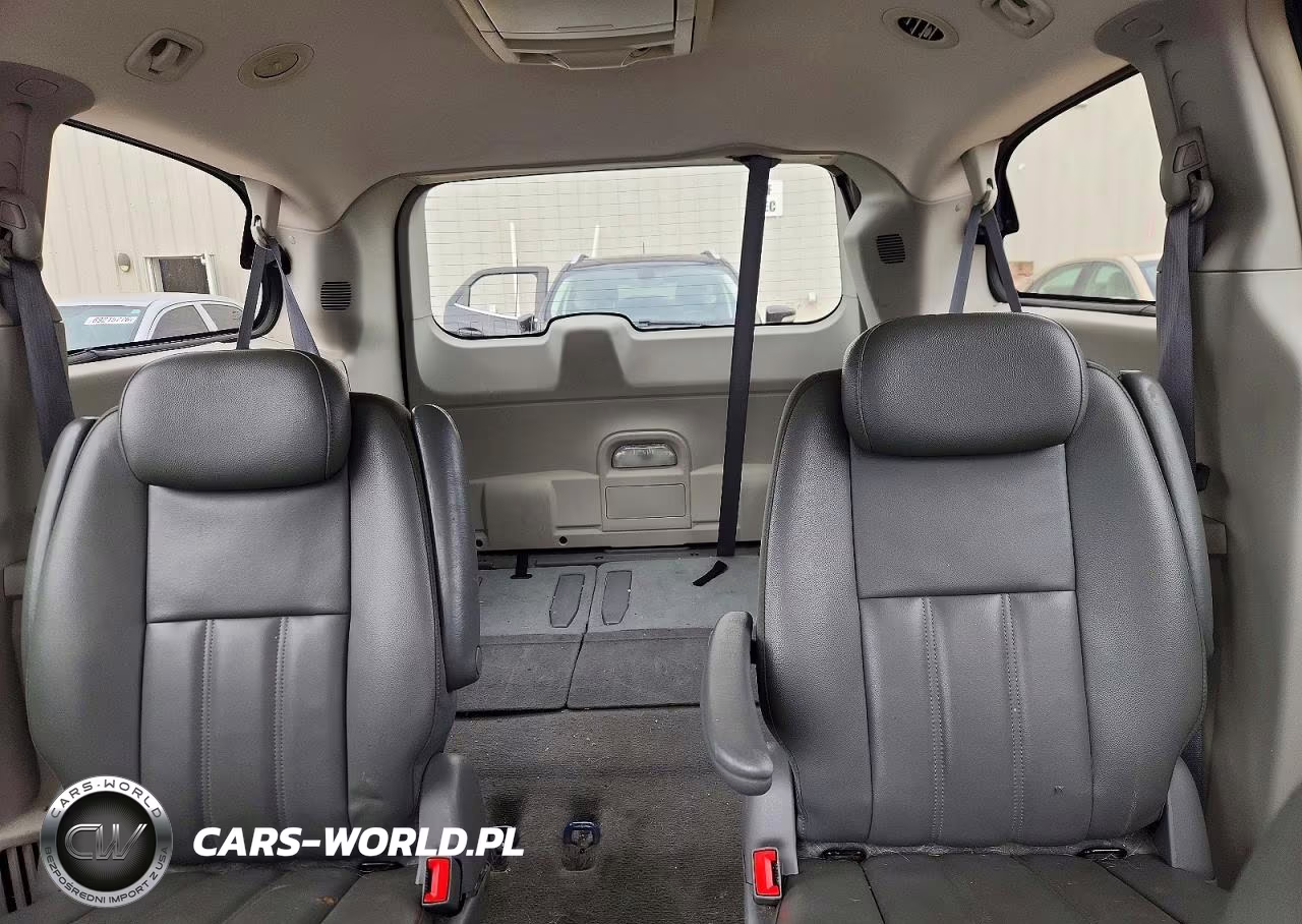 2010 Dodge Grand Caravan Sxt VIN:2D4RN5DX3AR123623 - 10